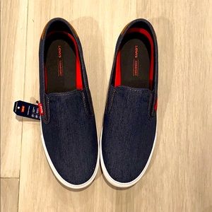 Men’s Levi’s Slip on size 12